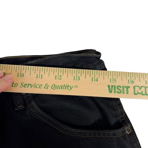 BLACK WRANGLER SIZE 30 DISTRESSED CUTOFF BLACK DENIM SHORTS - Picture 13 of 16